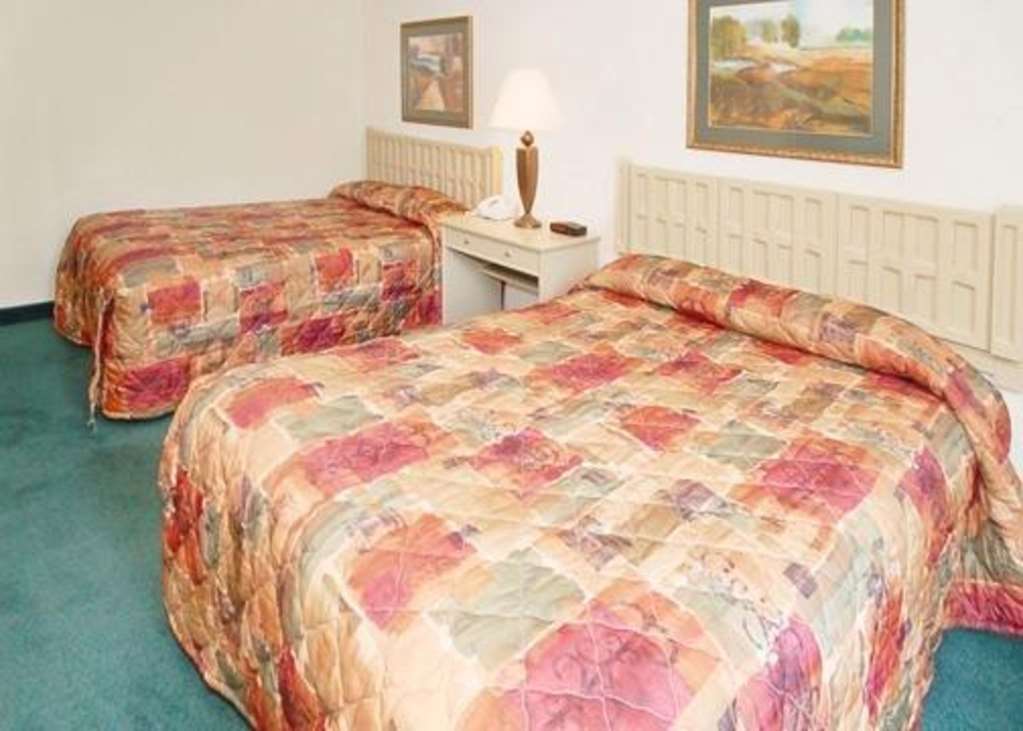 Econo Lodge Corinth Habitación foto